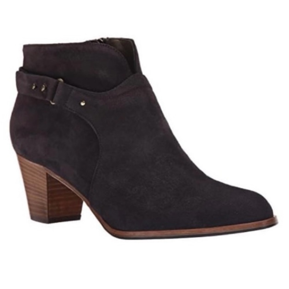ANYI LU 👢’Cynthia’ Suede Western
Block Heel Ankle Booties in ‘Espresso’